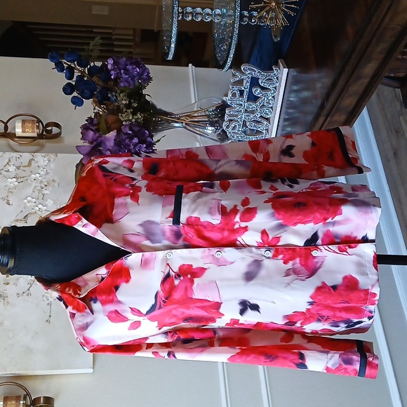 Victoria's Secret Long Sleeves Buttoned Down Pajama Shirt.  Size S - Picture 11 of 16